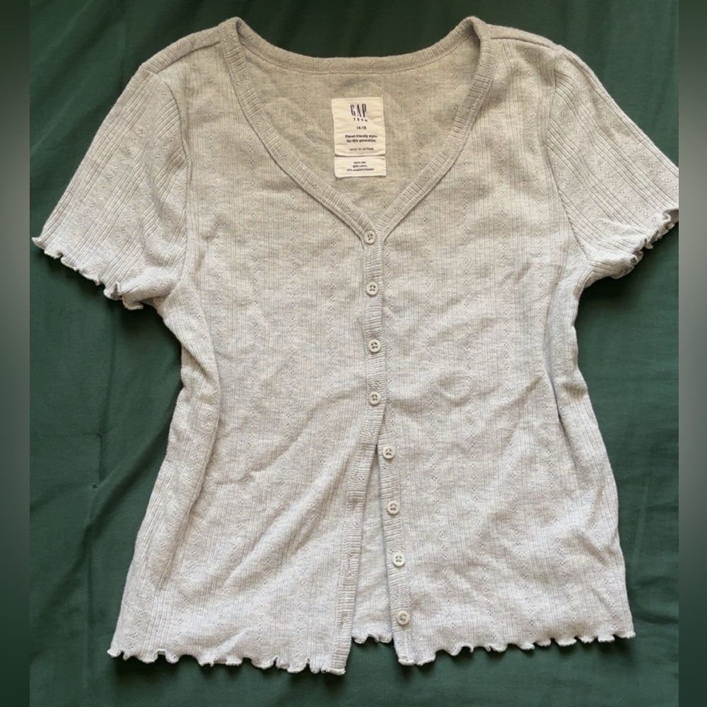 GAP Women's Light Gray Button-Down Shirt